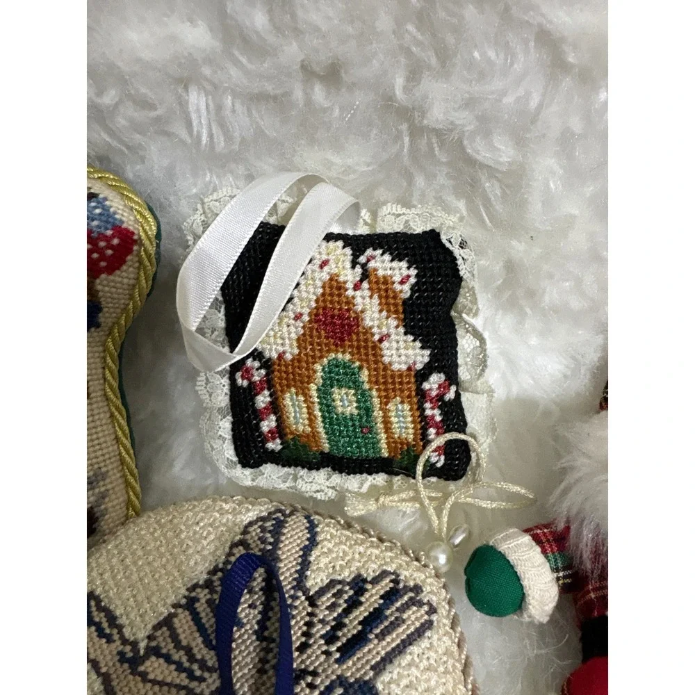 Vintage Ornament Grandma Needlepoint Santa Nativity Multi Excellent Decor